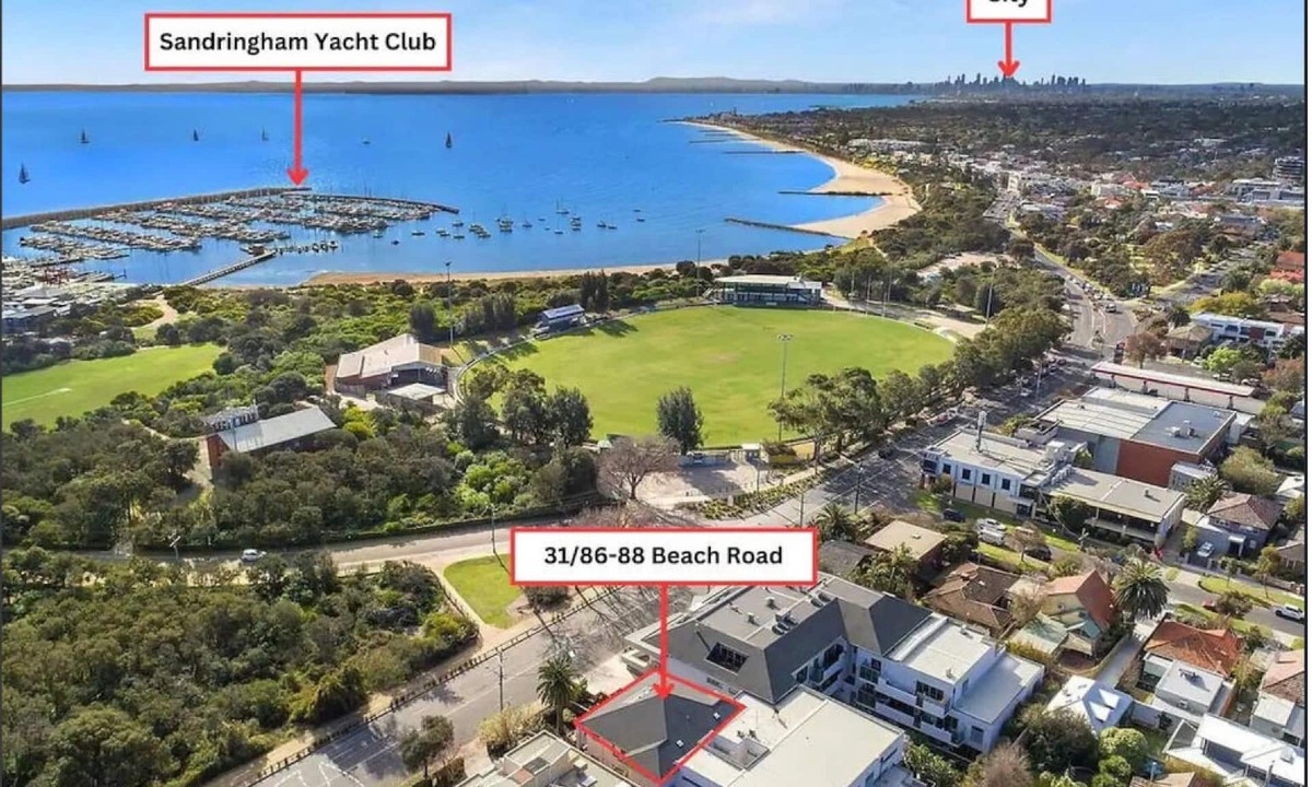 Sandringham Apartment | Luxury Beachfront Apartment in Sandringham