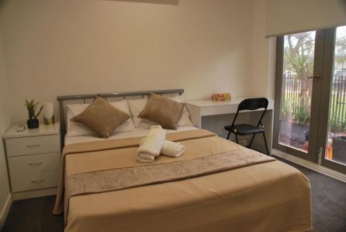 Pascoe Vale South House | Pascoe Vale South, Vic, Australia stay with Domi
