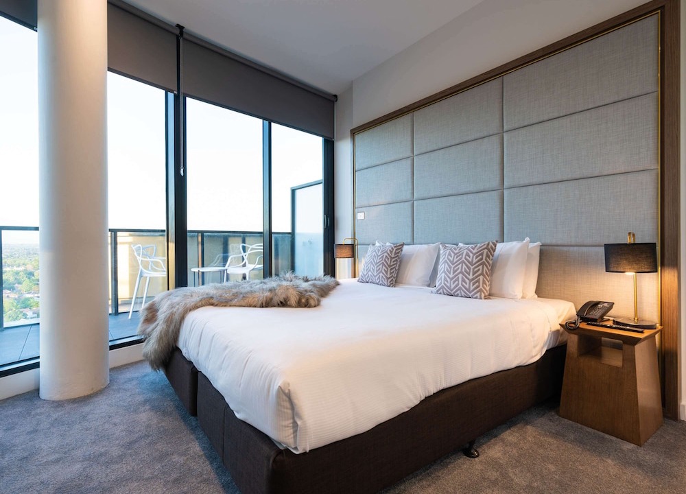 Malvern East Hotel | The Sebel Melbourne Malvern