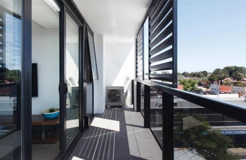 Cheltenham Apartment | 30 m² Apartment ∙ 2 bedrooms ∙ 4 guests
