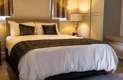 Williamstown Apartment | 50 m² Apartment ∙ 5 guests