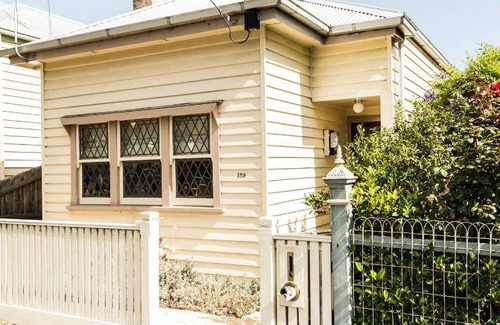 Williamstown Apartment | 50 m² Apartment ∙ 5 guests
