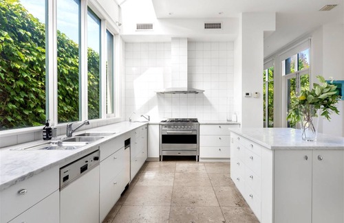 St Kilda West House | 646 m² House ∙ 3 bedrooms ∙ 6 guests