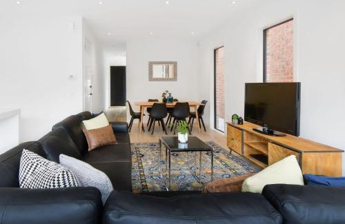 Murrumbeena Hostel | Boutique Stays - Murrumbeena Place 1