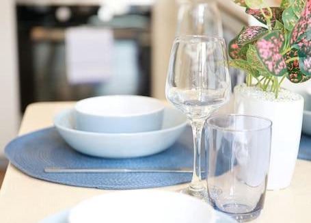 Box Hill Apartment | 136*Light-filled Homely Box Hill Apt*2Bed2BathFreeParking
