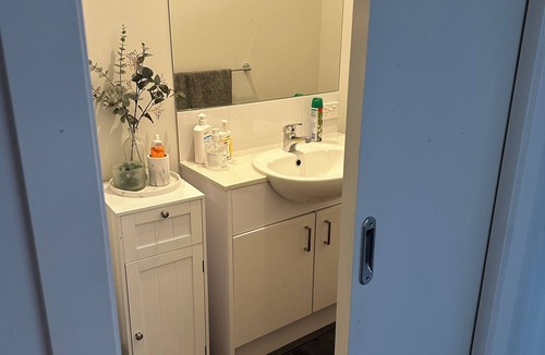 Cranbourne East Apartment | A home away from home 😊