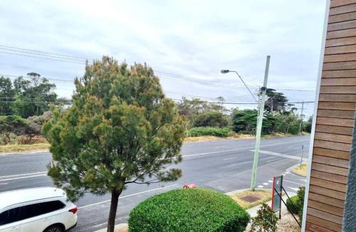 Aspendale Apartment | Aspendale Beach Escape -Walk To Mordialloc