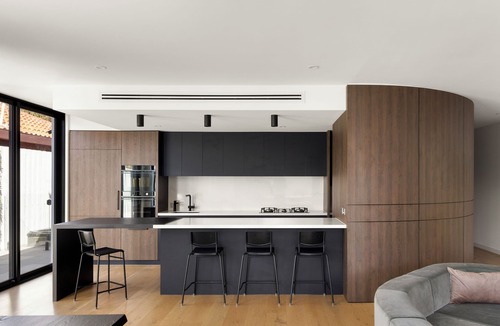 Bentleigh House | Bayside Grandeur with Heated Pool, Spa and Sauna plus each Bedroom has Ensuite