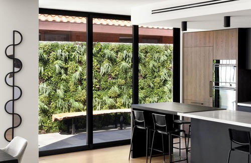 Bentleigh House | Bayside Grandeur with Heated Pool, Spa and Sauna plus each Bedroom has Ensuite