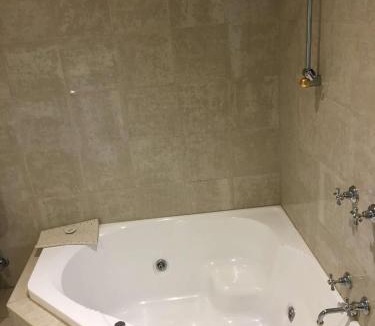 Box Hill Hotel | Best Western Plus The Tudor Box Hill