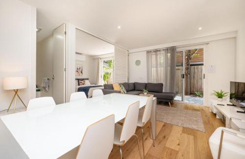 Carnegie House | Convenience and Comfort in Carnegie