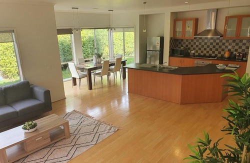 Lynbrook House | House on the Heights