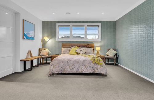 Parkdale House | Peaceful Parkdale Retreat