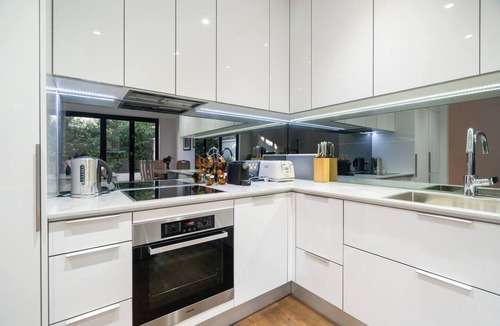 Toorak House | Sophisticated Art Deco in the Heart of Toorak