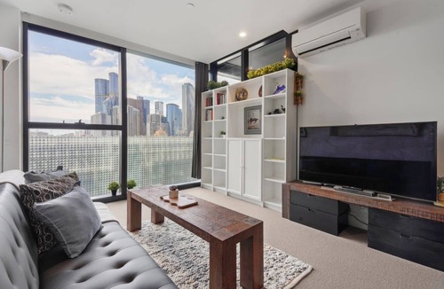 Carlton South Apartment | Stylish Urban Living in Carlton