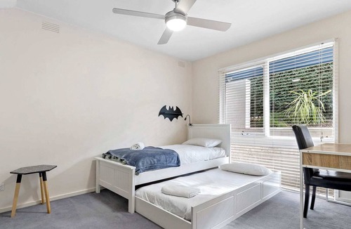 Keilor House | Tranquil Family Escape Breathtaking Brimbank Views