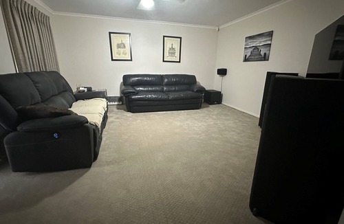 Hillside House | Tranquil room with Entertainment