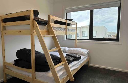Wyndham Vale House | Wonderful Jubilee Estate House