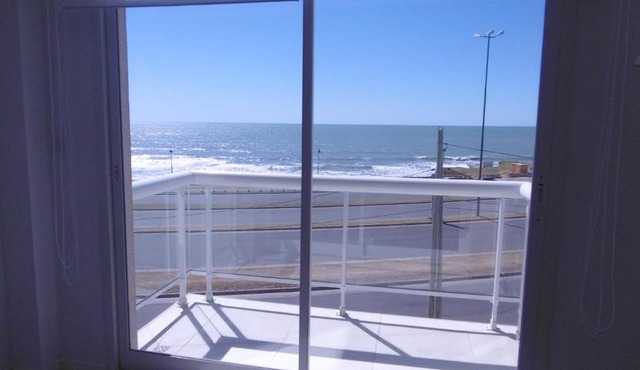 DEPTOS VIP en EDIFICIO FRENTE AL MAR-ZONA CONSTITUCION