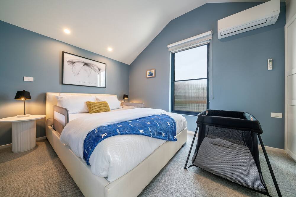 Photo of Bedroom in Albert Park