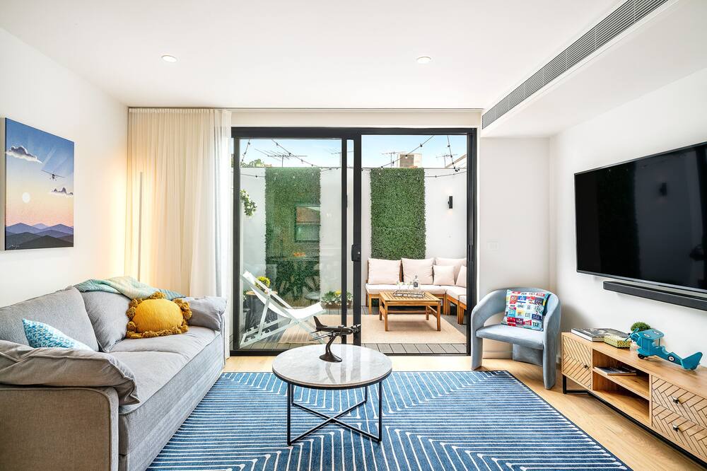 Photo of Livingroom in Albert Park