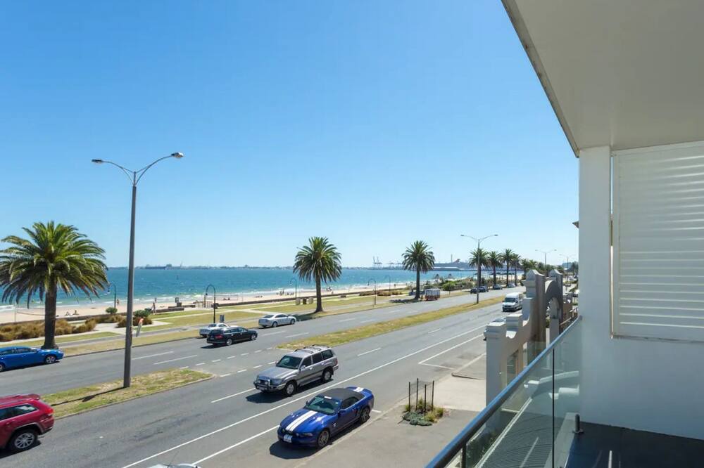 Photo of Outdoor in Albert Park
