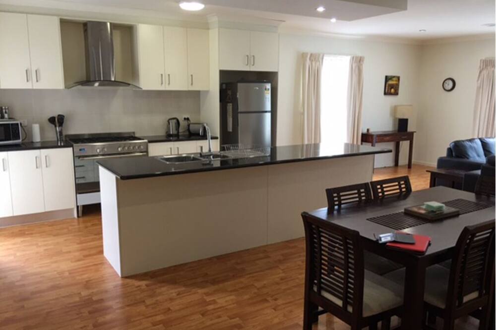 Photo of Kitchen in Delahey