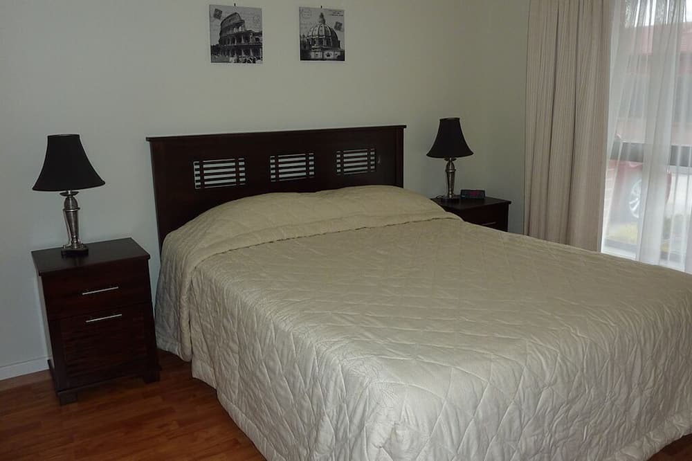 Photo of Bedroom in Delahey