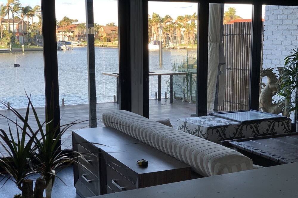 Photo of Livingroom in Patterson Lakes