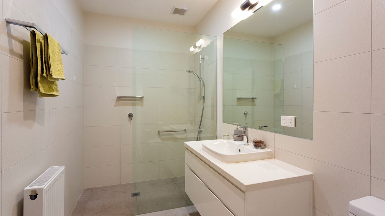 Photo of Bathroom in Williamstown