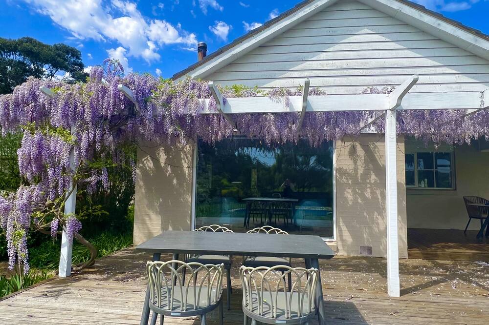 Photo of Outdoor in Chirnside Park