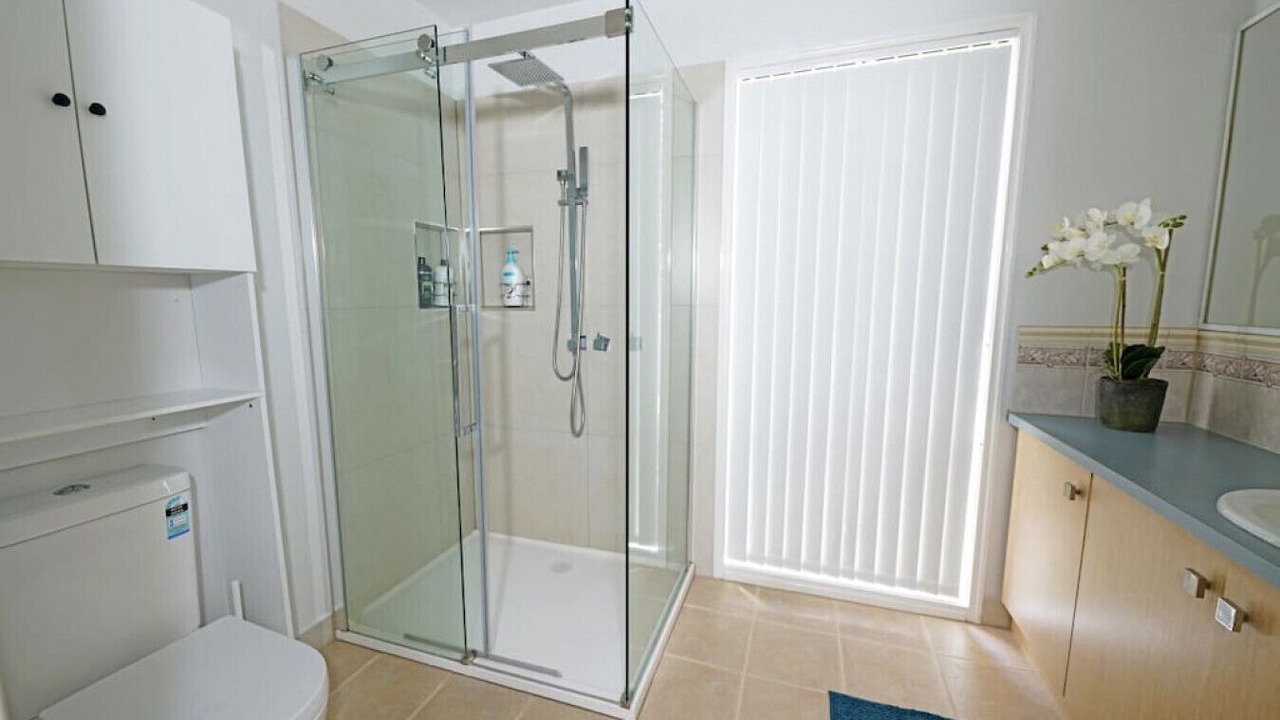 Photo of Bathroom in Hallam