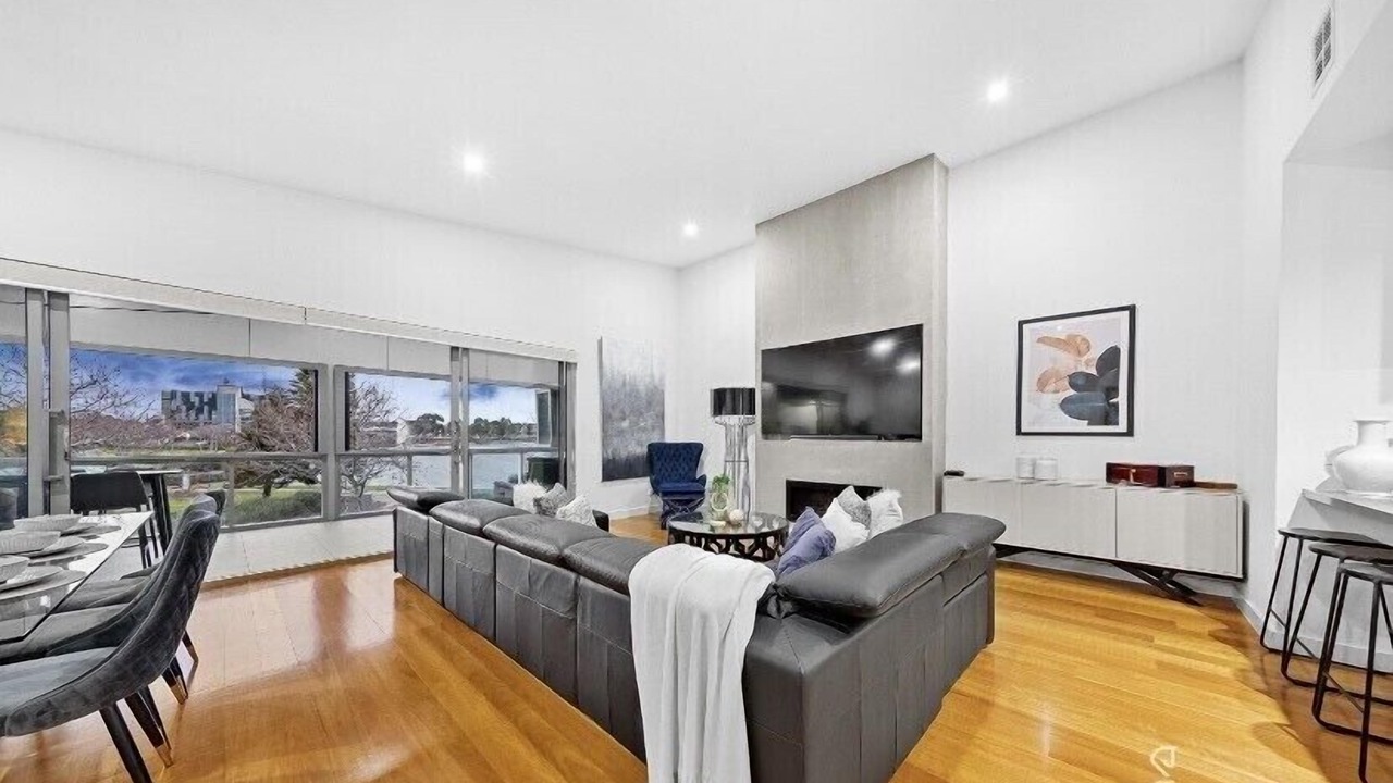 Photo of Livingroom in Caroline Springs