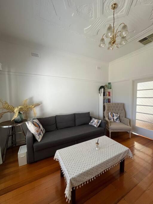 Photo of Livingroom in McKinnon